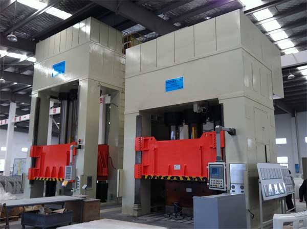 Composite Forming Press
